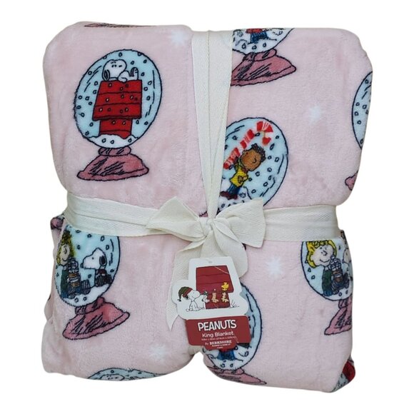 Peanuts Snoopy Plush King Blanket 108"x90" By Berkshire Holiday Pink Snow Globe - Picture 1 of 10